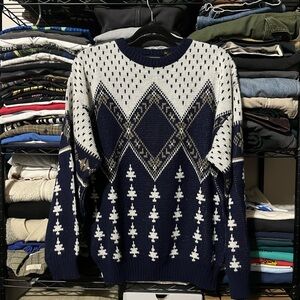 Aprico Blue and White Patterned Crewneck Sweater